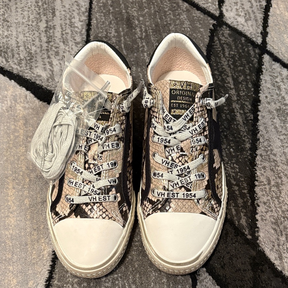 Vintage Havana sneakers